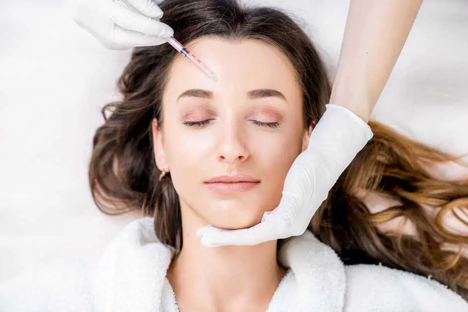 woman getting botox injections in Chillicothe, Ohio medical spa